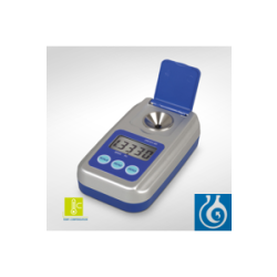 Digital hand refractometer with automatic temperature...
