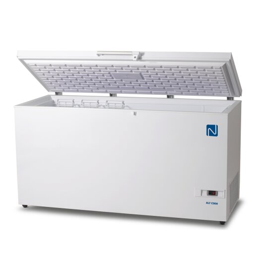 Low temperature chest freezer -60 °C, 189 L net volume, high-capacity lab freezer
