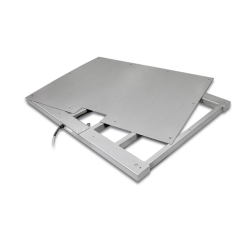 Platform: made entirely of stainless steel