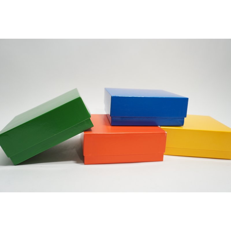 Gefrierboxen Kryoboxen beschichtet aus Karton in gelb, grün, blau